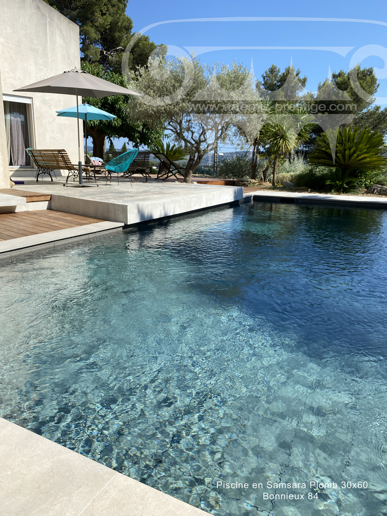 Carrelage imitation pierre chez Artemis